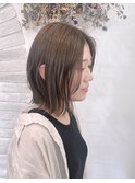 柔らかニュアンスのくびれミディアム