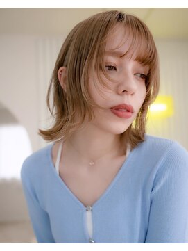 シュシュ 宜野湾店(chou chou) イメチェン/ホワイトブロンド/外ハネボブ/ワイドバング/宜野湾