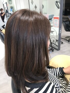 アンブレラ(umbrella) ツヤ髪カラー