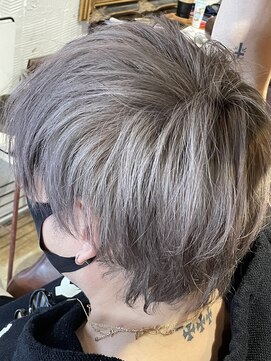 リタ ヘアー(LITA HAIR) シルバーグレージュ