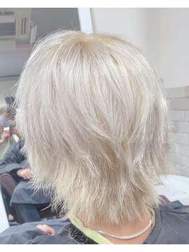 アーチフォーヘア 心斎橋店(a-rch for hair) White系カラー　Milky White