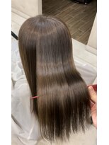 忙しい女性のための酸性ストレート