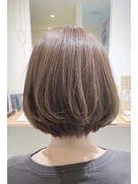 クップ(Coupe) ナチュラルなボブ
