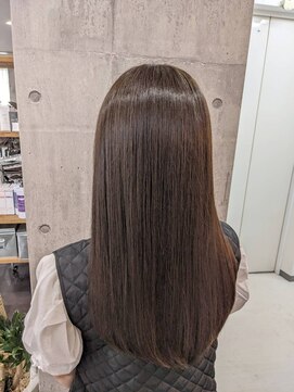 トゥーミー(to mee) セピアグレージュ♪【新田】