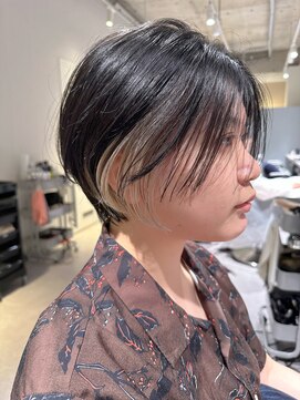 アム(amu) ハンサムショート/イヤリングカラー/インナーカラー