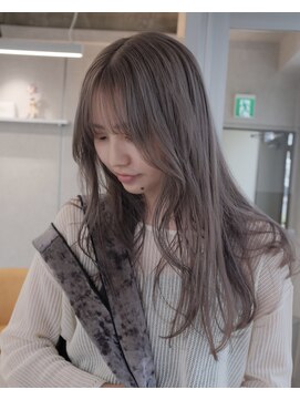 ヴァンシィー(VANCY) 柔らかいグレー