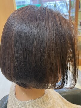 アンビエンテロロ(ambiente LOLO) 縮毛矯正ショートカット