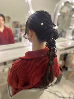 ラモ(RAMO)&nbsp;結婚式参列変形ポニーテール