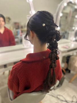 ラモ(RAMO) 結婚式参列変形ポニーテール