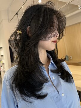 バベル アット フルリール 甲子園口(BABEL at fleurir) 透明感ブルーブラック顔まわりレイヤーカットセミロングヘア