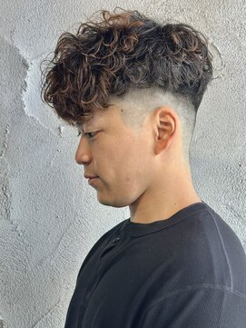 ニアウ 高崎店(Niau) スペインカールメンズパーマ海外風パーマフェードバーバー高崎