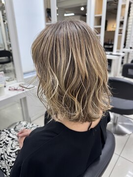 アッシュ 吉祥寺店(Ash) 白髪ぼかし/脱白髪染め/白髪/大人女性/髪型/細めハイライト