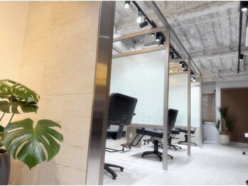 Lucas 髪質改善/縮毛矯正（旧：BEAUTY SALON Lucas）