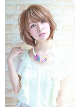 シレーナ ヘアーリゾート(Sirena Hair Resort) ミルクティーカラー☆ボブ