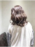 ミディーボブスタイル