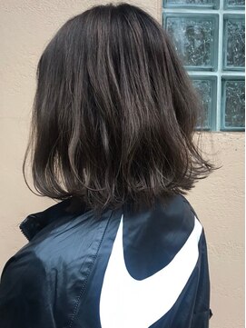 フロート 小阪店(float) シルバーグレー＿大人かわいい,結婚式,前下がり