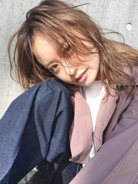 ルーム(Loom.) 〈スタイリング簡単〉柔らかい質感の外国人風ルーズパーマロング