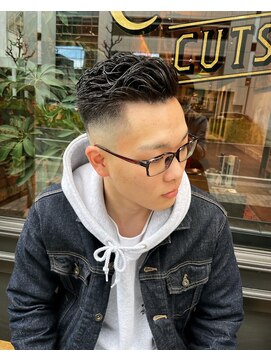 フォーコーナーズ(Four Corners) SKIN FADE × PERM