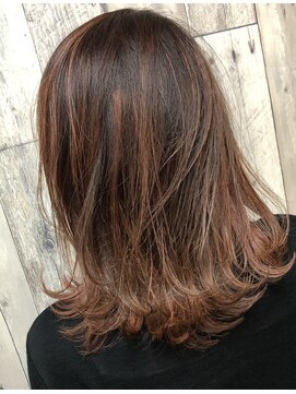 リップカール(RIP CURL) ツヤ感UP♪ピンクベージュカラー☆