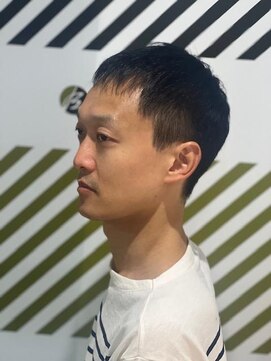 バーバーバー 四谷(BARBER-BAR) 大人の刈り上げスタイル