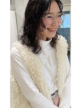 ユニーク(UNIIK) ウェーブパーマ