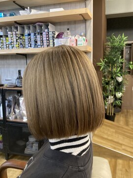 ラシクベル(Lashiku Belle) ハイトーンボブ