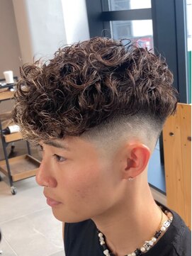 グルーマーズトウキョウ 渋谷店(GROOMER/S TOKYO) スペインカール