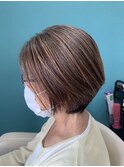 脱白髪染めまとまりショートボブ