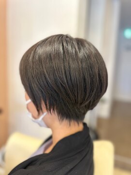 ニア(NiA) ショートボブ