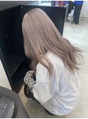 ホワイトグレージュ