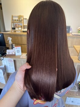 Aujua-オージュアソムリエ-在籍。髪のことを知り尽くしたスタッフがあなたのキレイをアシスト!!