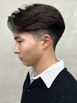 ニコ トウキョウ 渋谷(nico TOKYO) 刈り上げセンターパートテーパーフェードカットニュアンスパーマ