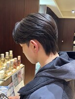 アルム オモテサンドウ(ALLM omotesando)&nbsp;韓国風カルマパーマ メンズカット メンズ韓国ヘア 原宿 表参道