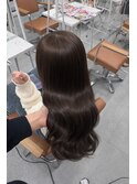 オリーブベージュ