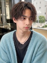 シフト バイ ゼロ(SHIFT by XeRo) 【<2>もっさりした学生から脱却♪メンズカット・パーマ】