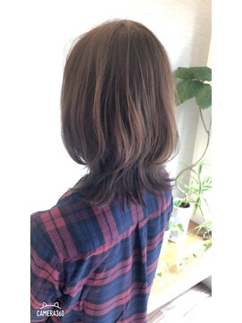 アカラ ヘアー akala hair 外はねボブ