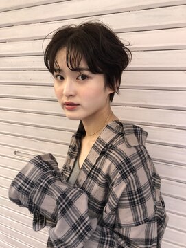 リラ バイ クオーレ(LIRA by CUORE) ハンサムショート