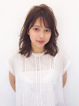 イマ(ima) shiwuミディアム小顔パーマ