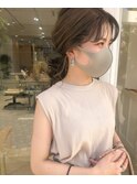 くすみアンティークベージュ×ふんわりミディ