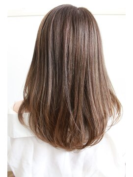 エピック(epic) epic hair 大人の抜け感ナチュラルロング