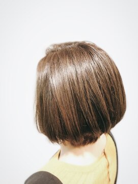 ヘア カンパニー トワ 千葉店(TOWA) ローライトアッシュ大人ボブ