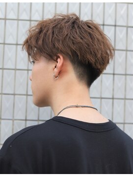 メンズフィール 南森町(MENS FEEL) ビジネスセンターパートツーブロックマッシュパーマアップバング