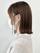 ネオリーブ クーロ(Neolive curro)&nbsp;雨の日でも崩れない♪大人の切りっぱなしロブ