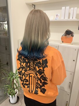 ユニ(Uni.) ミルクティー×ブルーグラデーション