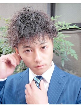 クオル 立川(QOL) ビジネスヘア／ツイストスパイラル／メンズカット／メンズパーマ