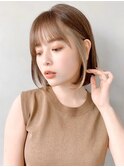 フェミニンくびれヘアチェリーブラウン顔周りレイヤーモード