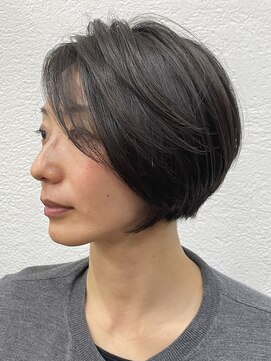 ビューティーセラーバイハリウッド(BEAUTY CELLAR BY HOLLYWOOD) ショートボブ