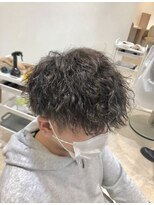 シュヴー 浦安店(CHEVEUX)&nbsp;ツーブロック強めツイストスパイラルパーマ