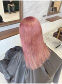 ピンクベージュ