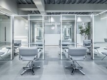 アールプラスヘアサロン(ar+ hair salon)の雰囲気（ar + 新宿三丁目/新宿/ダブルカラー/ハイトーン/ブリーチカラー）